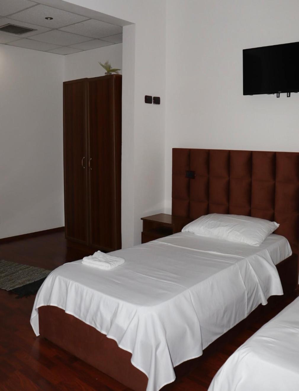 Grand Hotel Krujë Eksteriør bilde