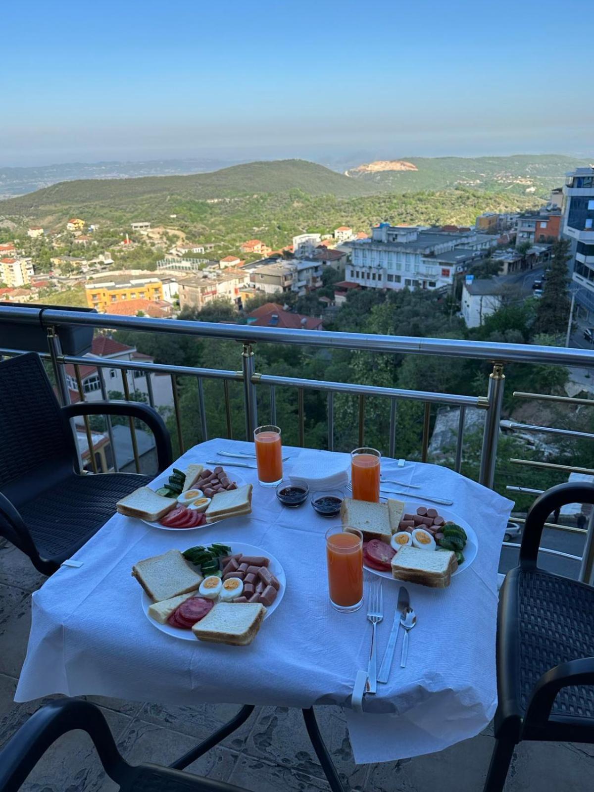 Grand Hotel Krujë Eksteriør bilde